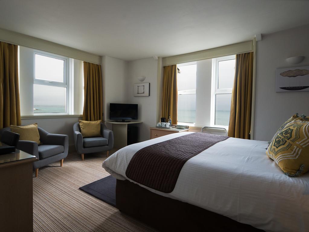 The Beachfield Guest Accommodation Пензанс Екстериор снимка